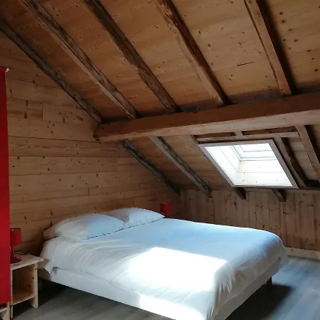 Appart hôtel La Ferme De Lucien *